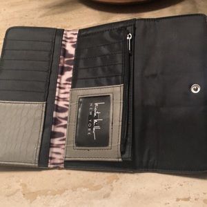 NEW🌹NICOLE MILLER New York Snap Wallet!